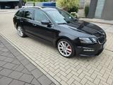 Skoda Octavia 2.0 TSI DSG RS Combi RS  TOP-Gepflegt