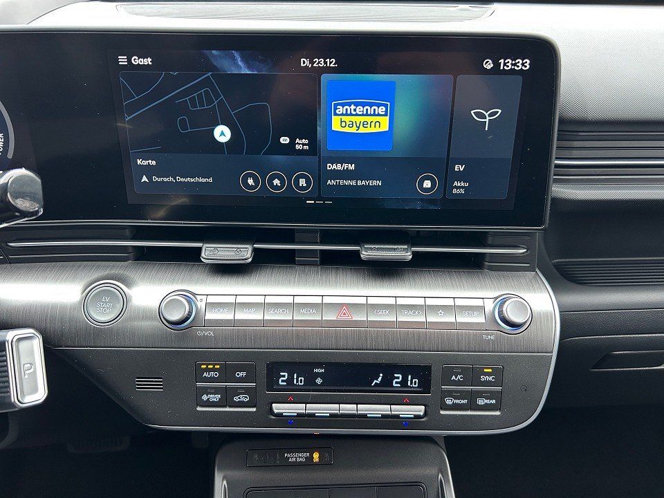 Fahrzeugabbildung Hyundai KONA EV 65kWh PRIME SITZ/KOMF/ASSIST-P LEDER+HUD
