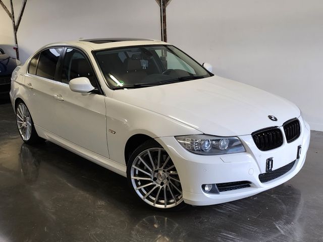 BMW 325d Lim. Automatik/Leder/Navi/Xenon/Schiebedach