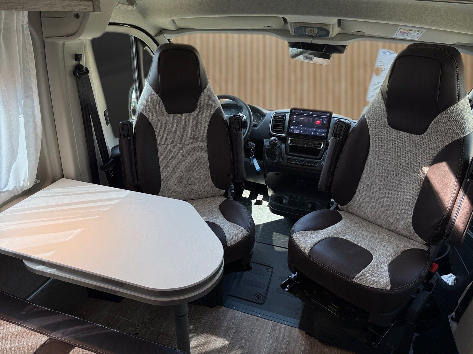 Fahrzeugabbildung Pössl Roadstar 600 L Citroen 140 PS Premiumpaket.LED
