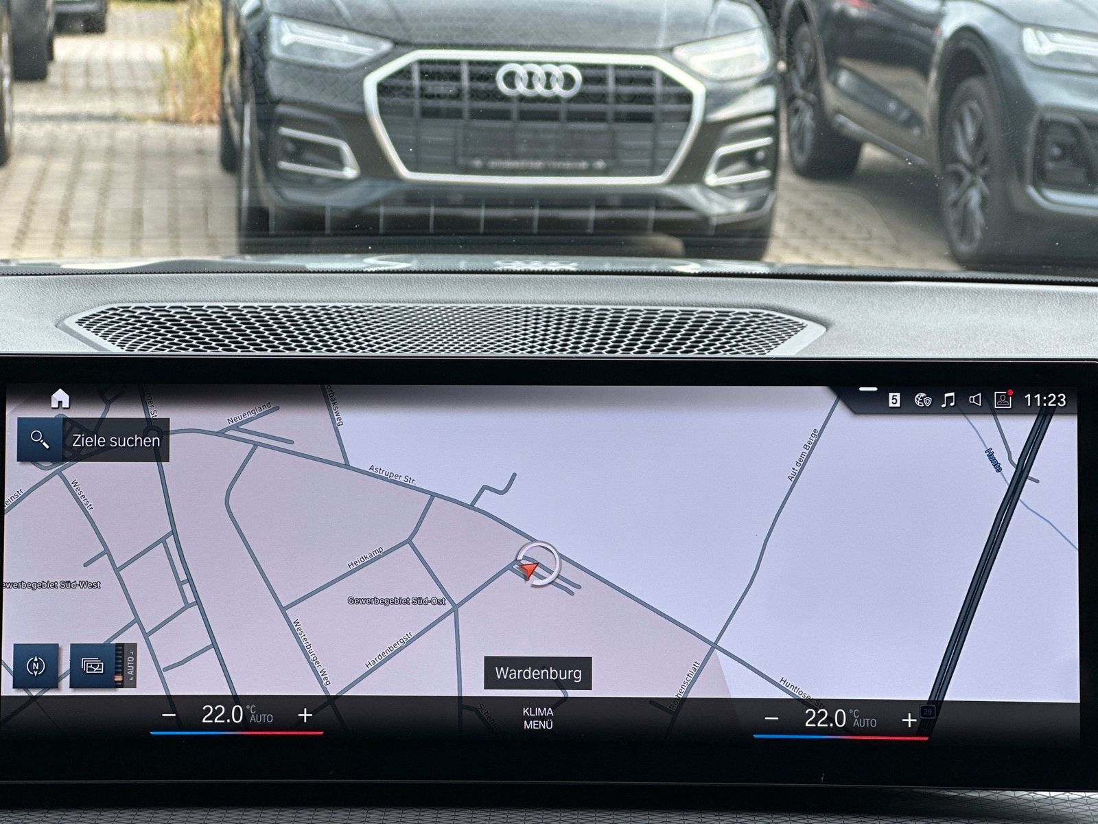 Fahrzeugabbildung BMW 430 Gran Coupé M-Sport Pro NAV+LED+PANO+ACC