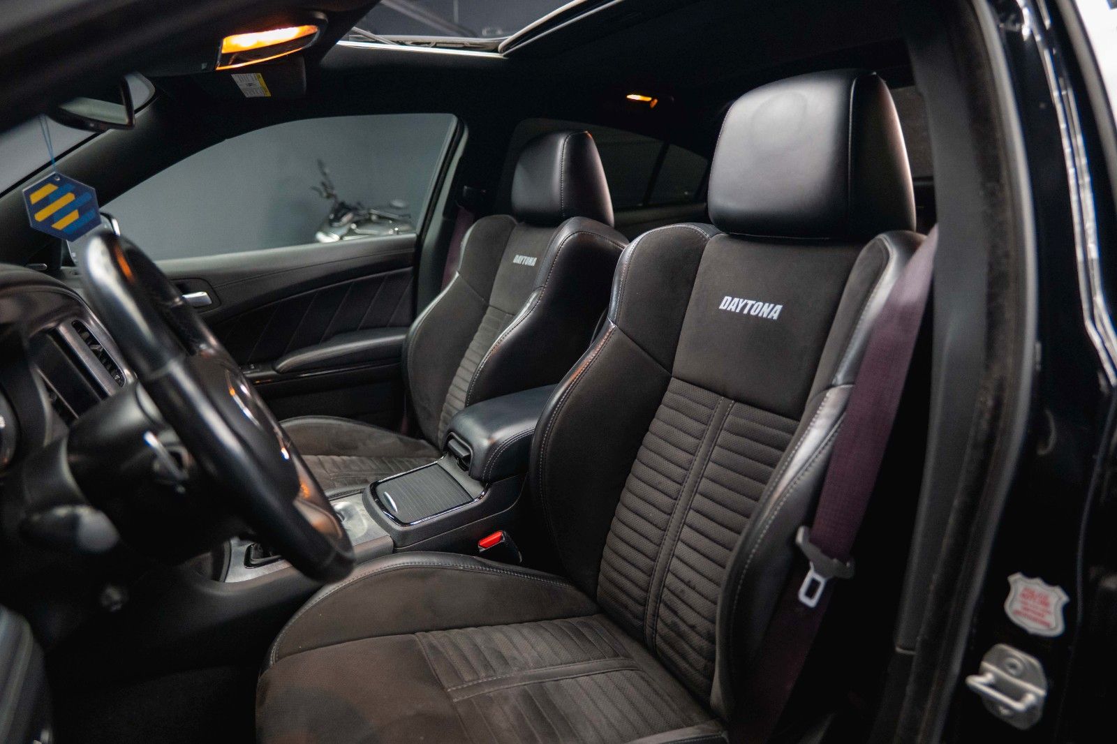 Fahrzeugabbildung Dodge Charger 5.7 V8 HEMI R/T DAYTONA Performance