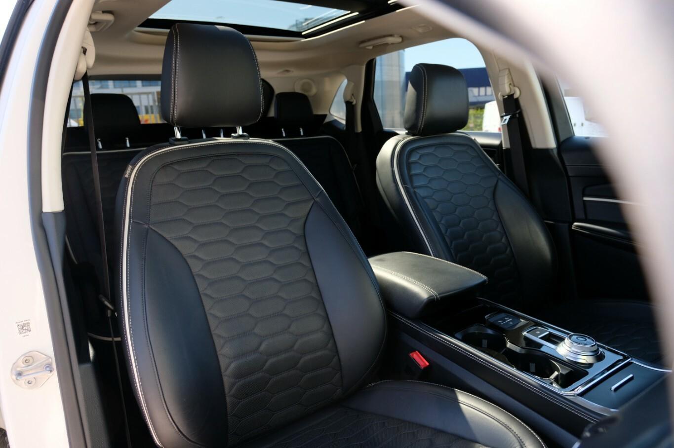 Ford Edge Vignale 4x4 Pano Standheizung