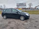 Kia Carens 1.6 CRDI - gebrauchte Kia Carens aus dem Jahr 2011
