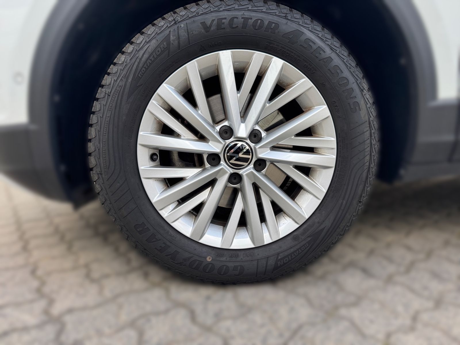 Volkswagen T-Roc - Bild 3