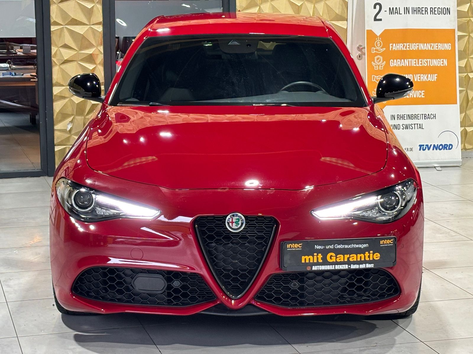 Fahrzeugabbildung Alfa Romeo Giulia Veloce Q4/ACC/MEMORY/KAMERA/NAVI/SOUND/
