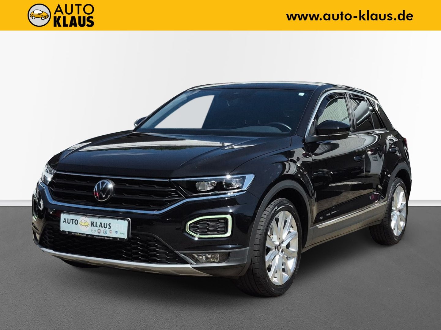 Gebrauchtwagen Volkswagen T-Roc T-Roc 1.5 TSI Sport IQ-Drive AHK LED Navi Kamera in Zell/Mosel