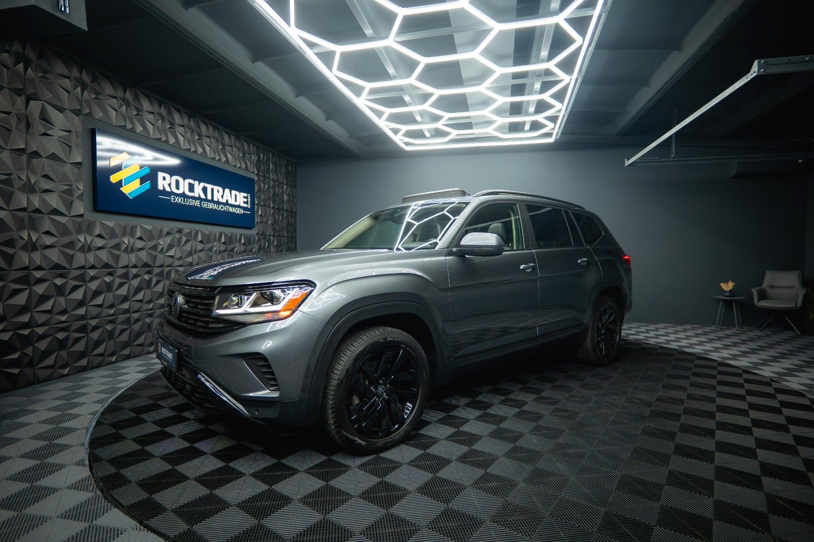 Fahrzeugabbildung Volkswagen ATLAS 3.6 4x4 SEL PREMIUM Black Line *7 Sitze*