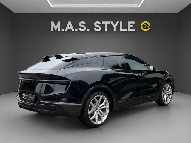 Fahrzeugabbildung Lotus Eletre R KEF rotes Leder sehr selten