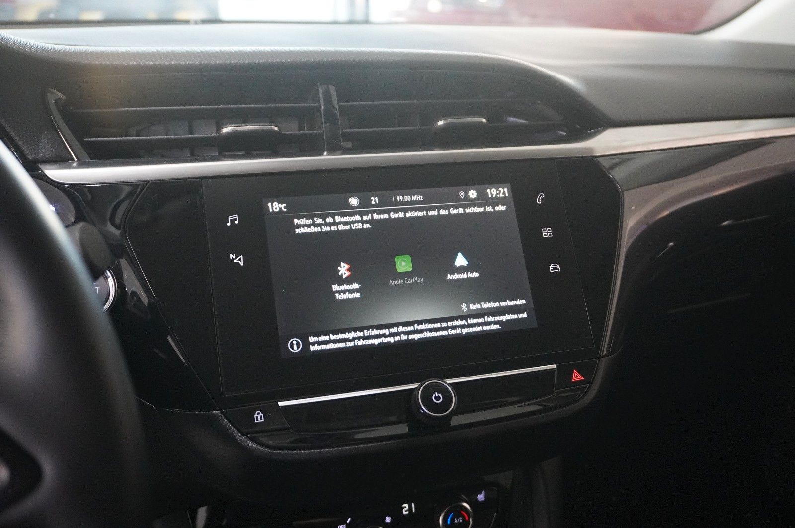 Fahrzeugabbildung Opel Corsa-e ELEGANCE 3-PHASIG NAVI/LED/KAMERA/SH/DAB