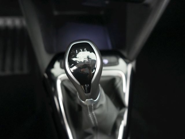 Corsa F EDITION+RÜCKFAHRKAMERA+SITZHEIZUNG+LENKR