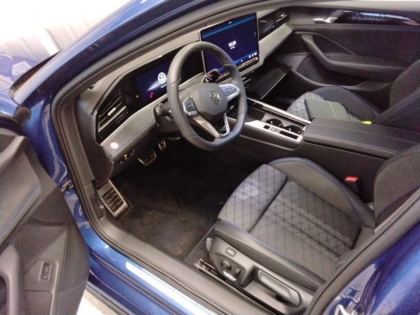 Fahrzeugabbildung Volkswagen Passat Variant TDI R-line DSG Standhzg. Matrix A