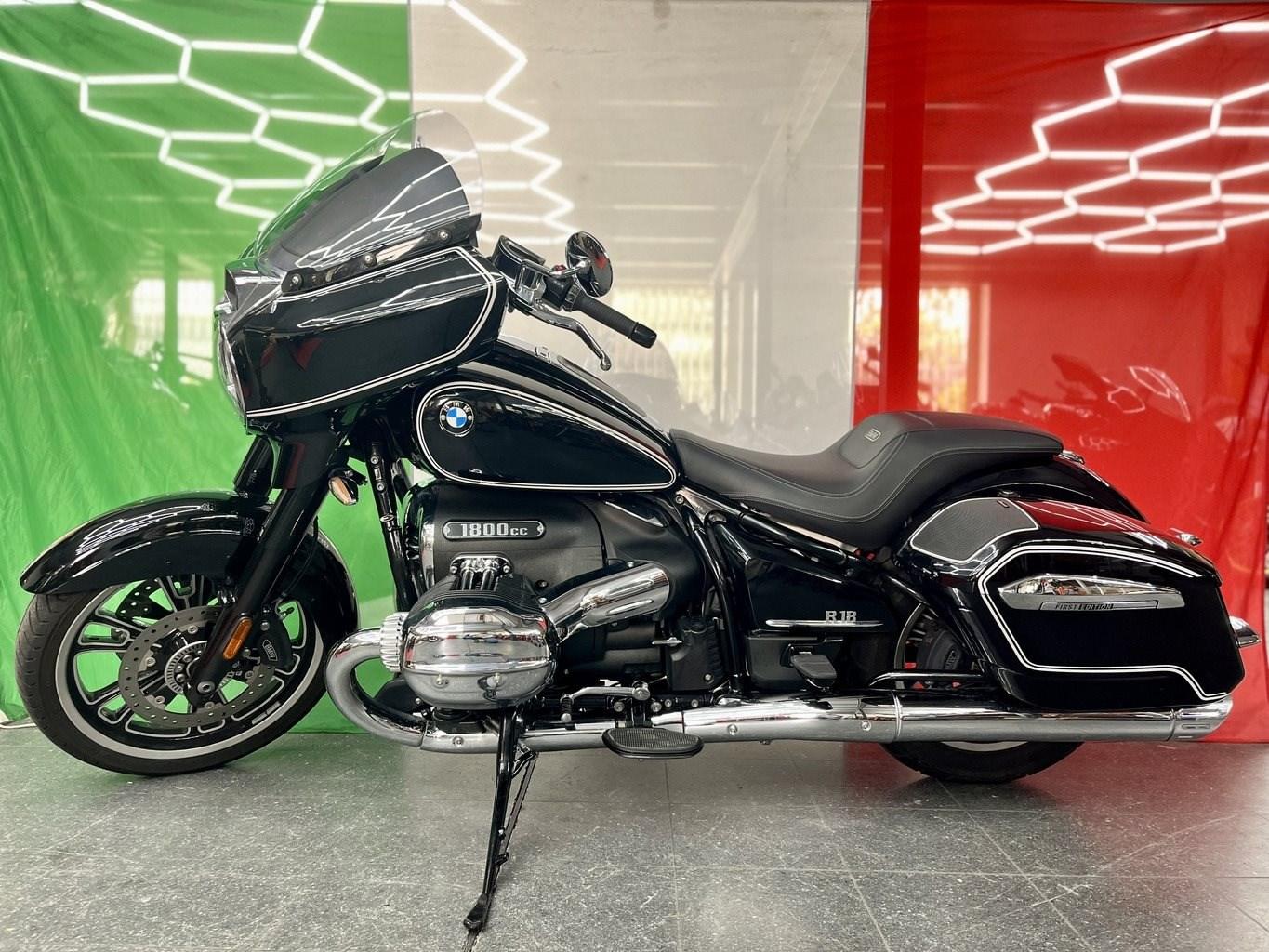 BMW R 18