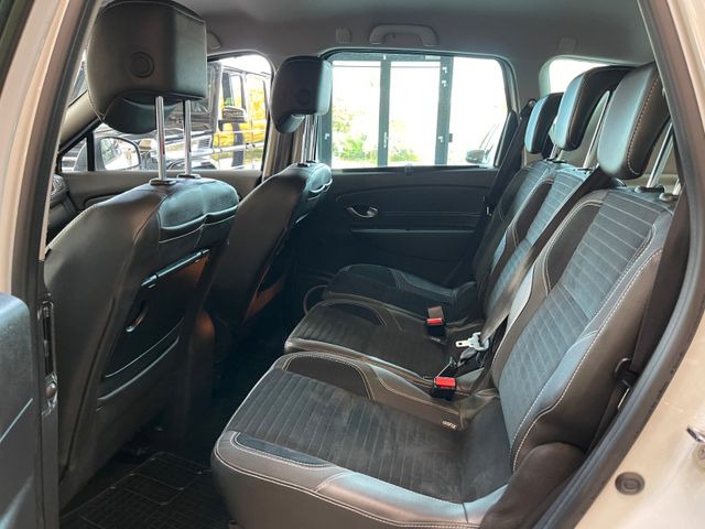 MYAUTOCENTER – Gebraucht- und Jahreswagen mit Werkstattservice in Pfaffenhofen Renault Scenic III BOSE Edition *Klima*Navi*Bluetooth*