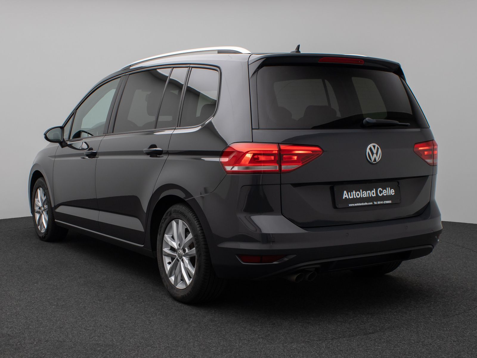 Fahrzeugabbildung Volkswagen Touran 2.0 TDI BMT Navi Stzhz ACC PDC AHK 8fach