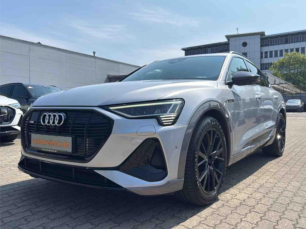 Image of Audi e-tron