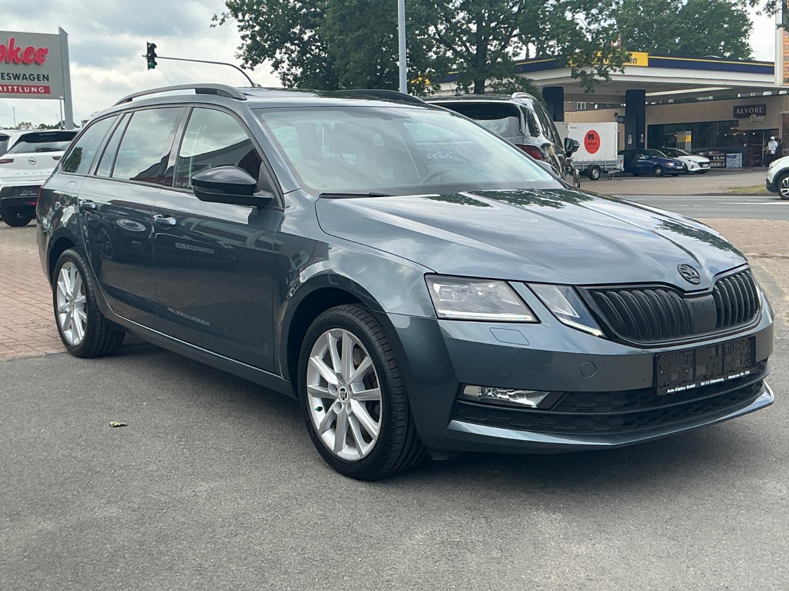 Skoda Octavia Combi Ambition 1.8 TSI SHZ BT PDC NAVI