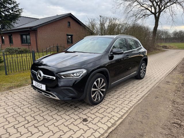 Mercedes-Benz GLA 200 GLA -Klasse GLA 200