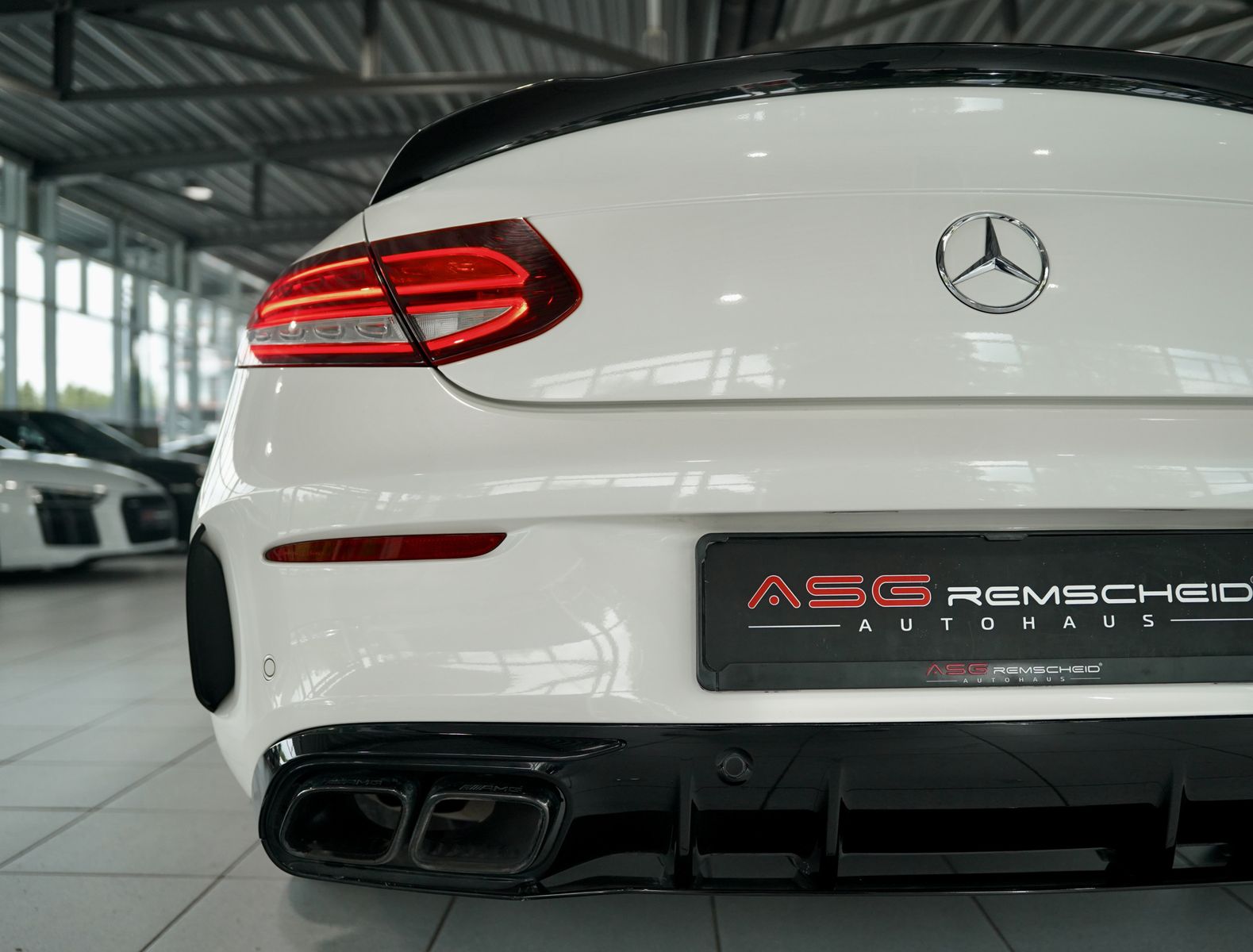 Mercedes Benz C 63 Amg