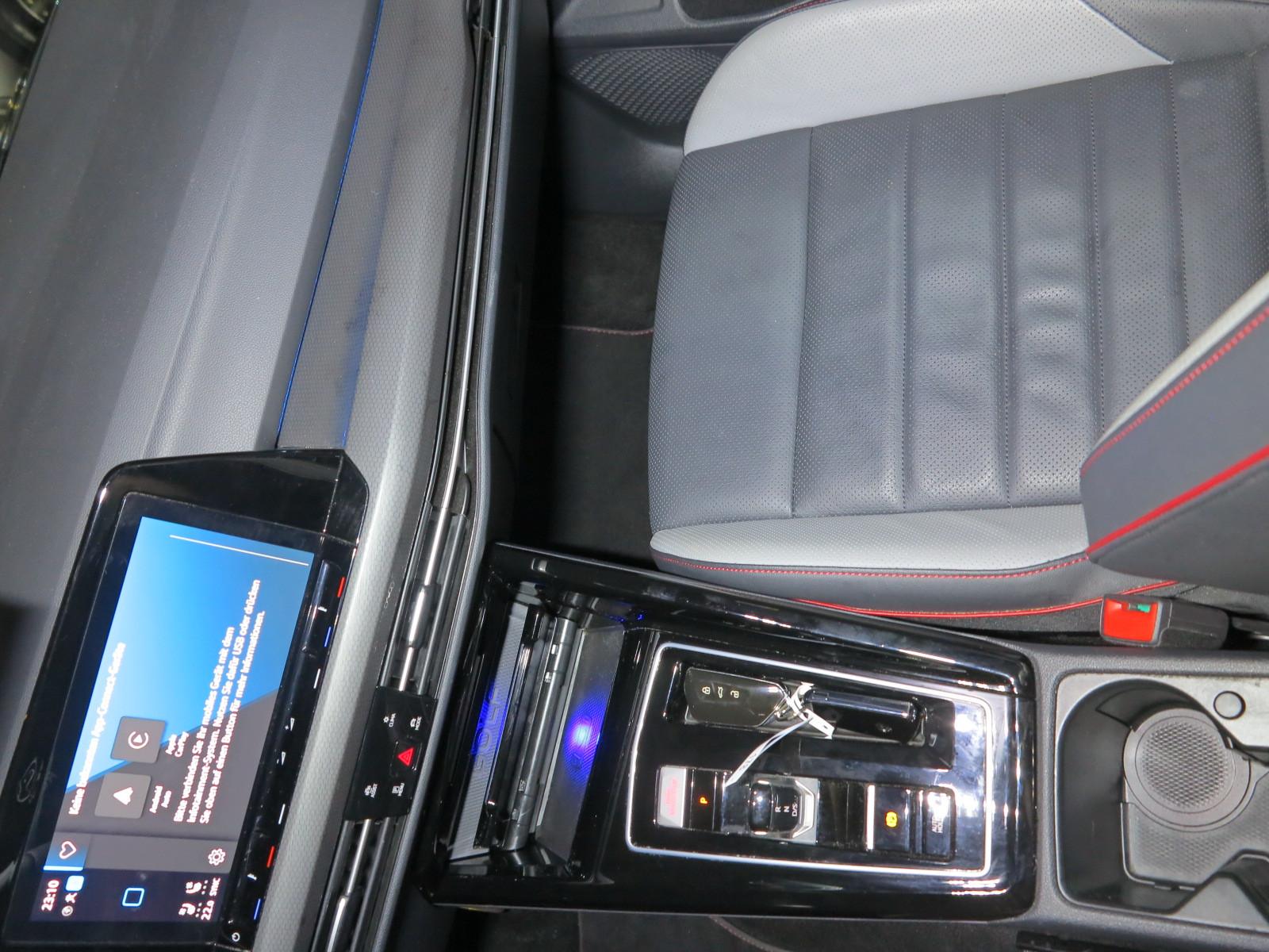 Volkswagen Golf VIII GTI 2.0 TSI OPF DSG7 Navi ACC DAB LM18, миниатюра 19