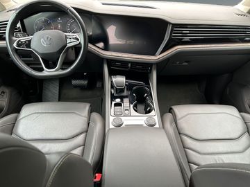Volkswagen Touareg - 10