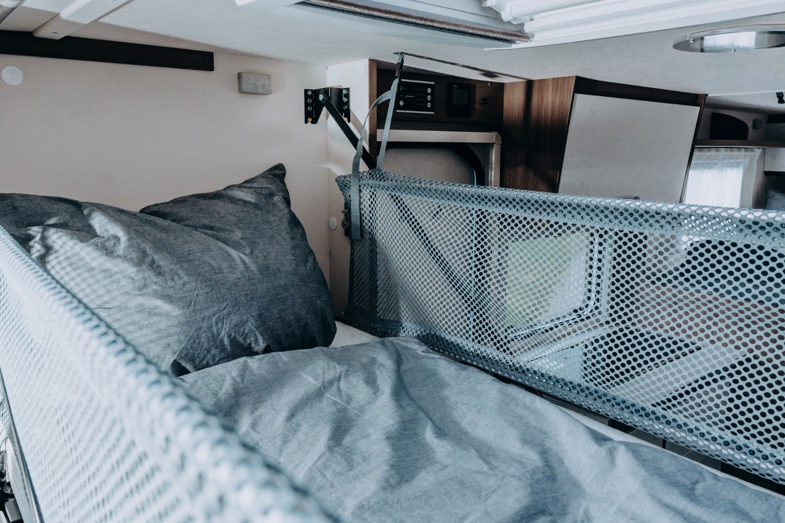 Fahrzeugabbildung Carado V347 pro+ Modell 2026  SIE SPAREN € 4.164 €