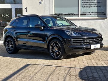 Porsche Cayenne - 1