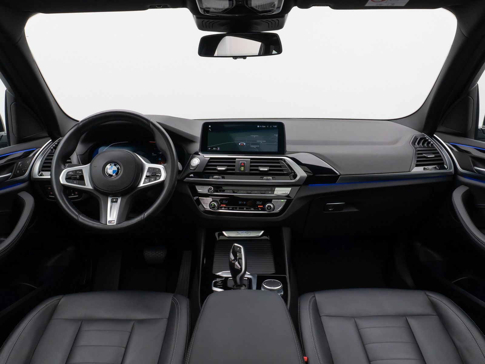 Fahrzeugabbildung BMW X3 xD30i Panorama Kamera DAB HiFi Komfort 20Zoll