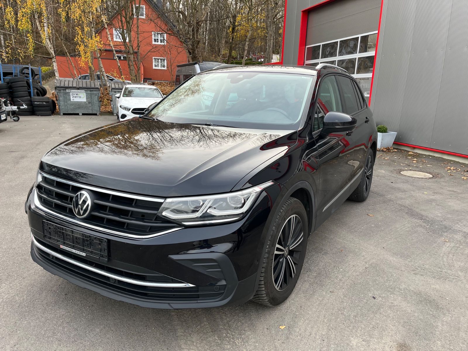 Volkswagen Tiguan Active foto 1