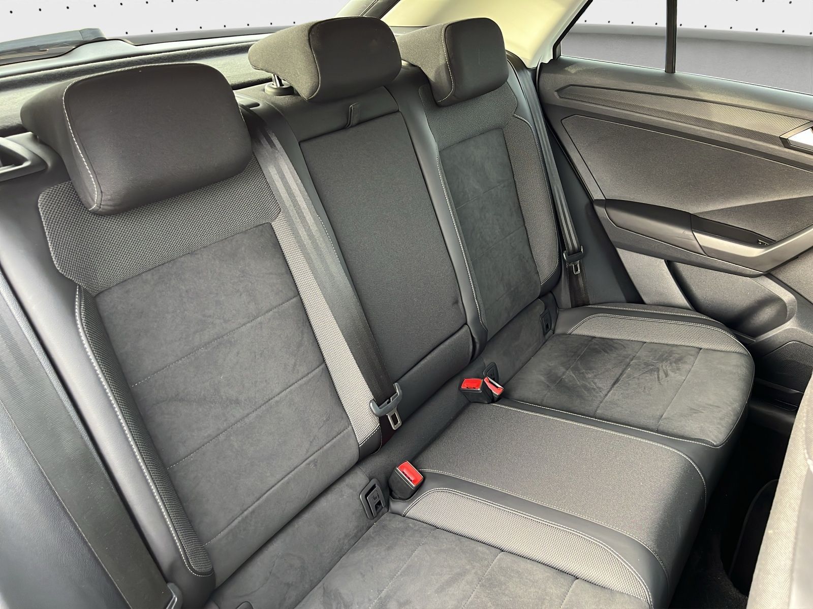 Volkswagen T-Roc - Bild 16