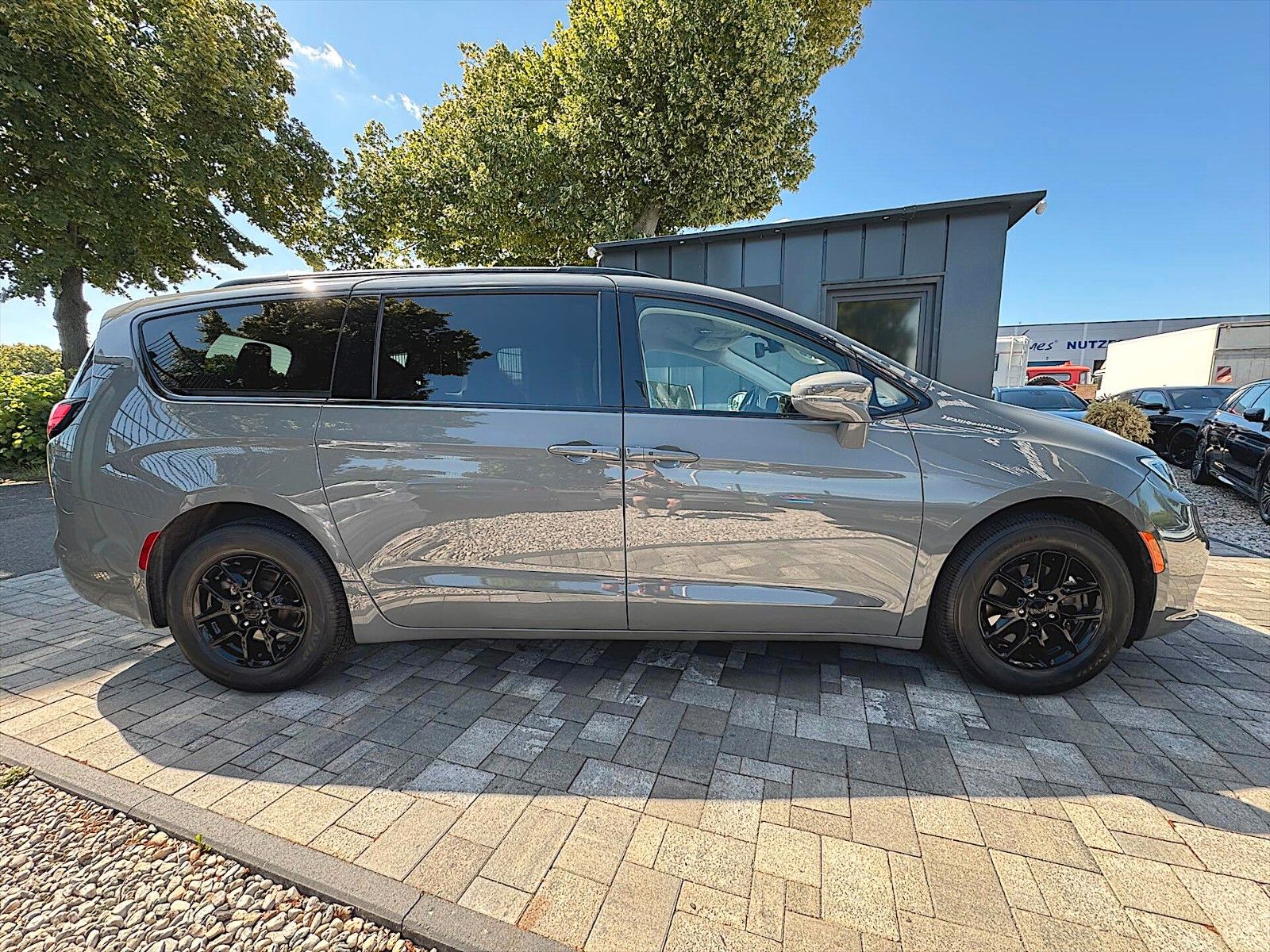 Fahrzeugabbildung Chrysler Pacifica 3.6 L V6 LIMITED LPG  *LED*CarPlay*ACC*