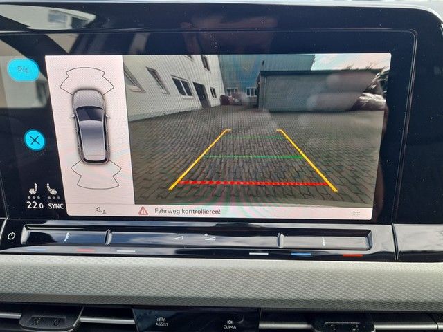 Fahrzeugabbildung Volkswagen Golf VIII TSI Move Kamera Navi LED VC