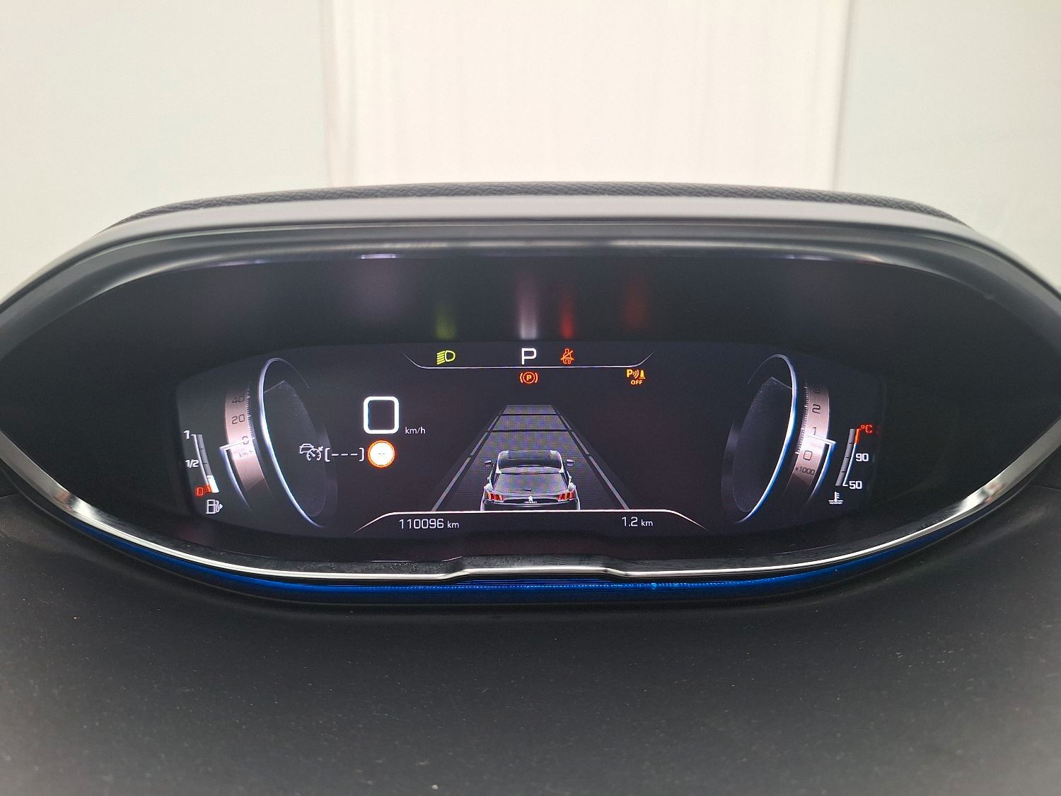 Fahrzeugabbildung Peugeot 5008 GT -PACK 1.5D LED/NAVI/SHZ/ALCANTARA/AHK