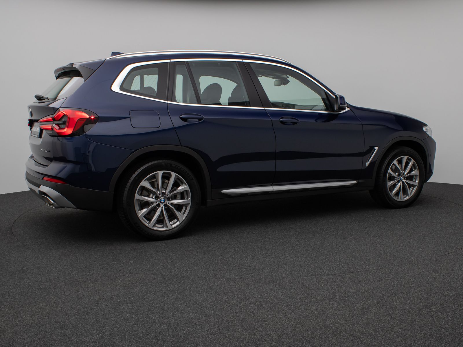 Fahrzeugabbildung BMW X3 xD20d Kamera DAB HiFi Lenkrhz AHK Alarm Sport