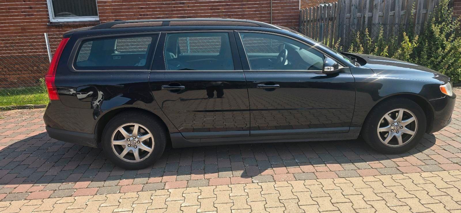 Volvo V70 2009 — engine 136 HP (100kW)