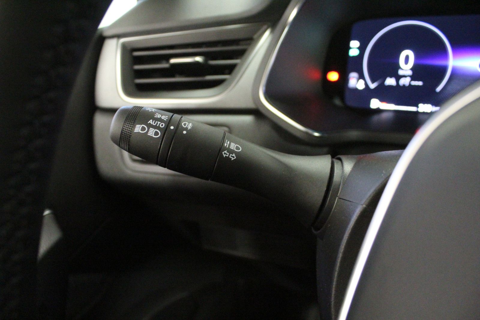 Fahrzeugabbildung Renault Captur TCe 115 KISS Sondermodell *Winter-Pak*Nav