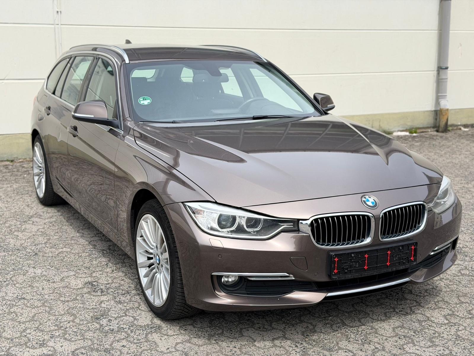 BMW 320 2015 — interior