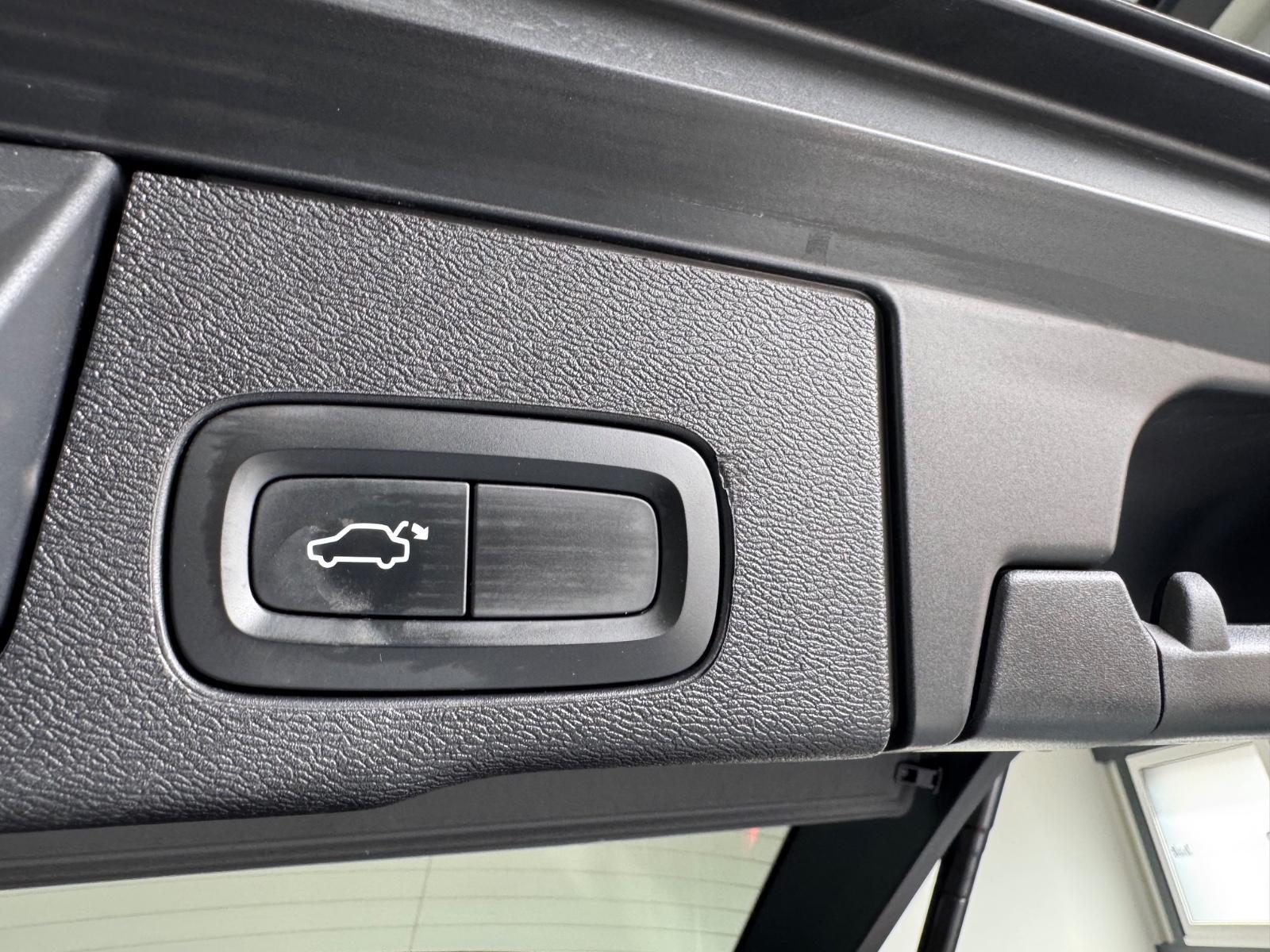 Volvo XC 60 Inscription 2WD*DIGITAL*LED*LEDER*MEMORY*