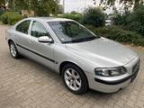 Volvo S60 2.4,Automatik,Vollleder,TÜV/AU Neu - Volvo aus 2002