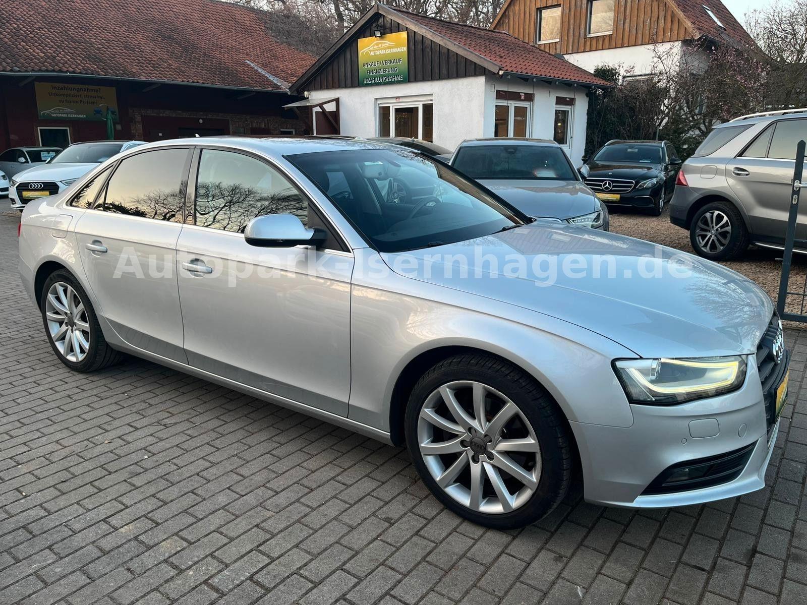 Audi A4 2.0 TFSI S-Tronic Quattro Ambiente*Leder*Keyl