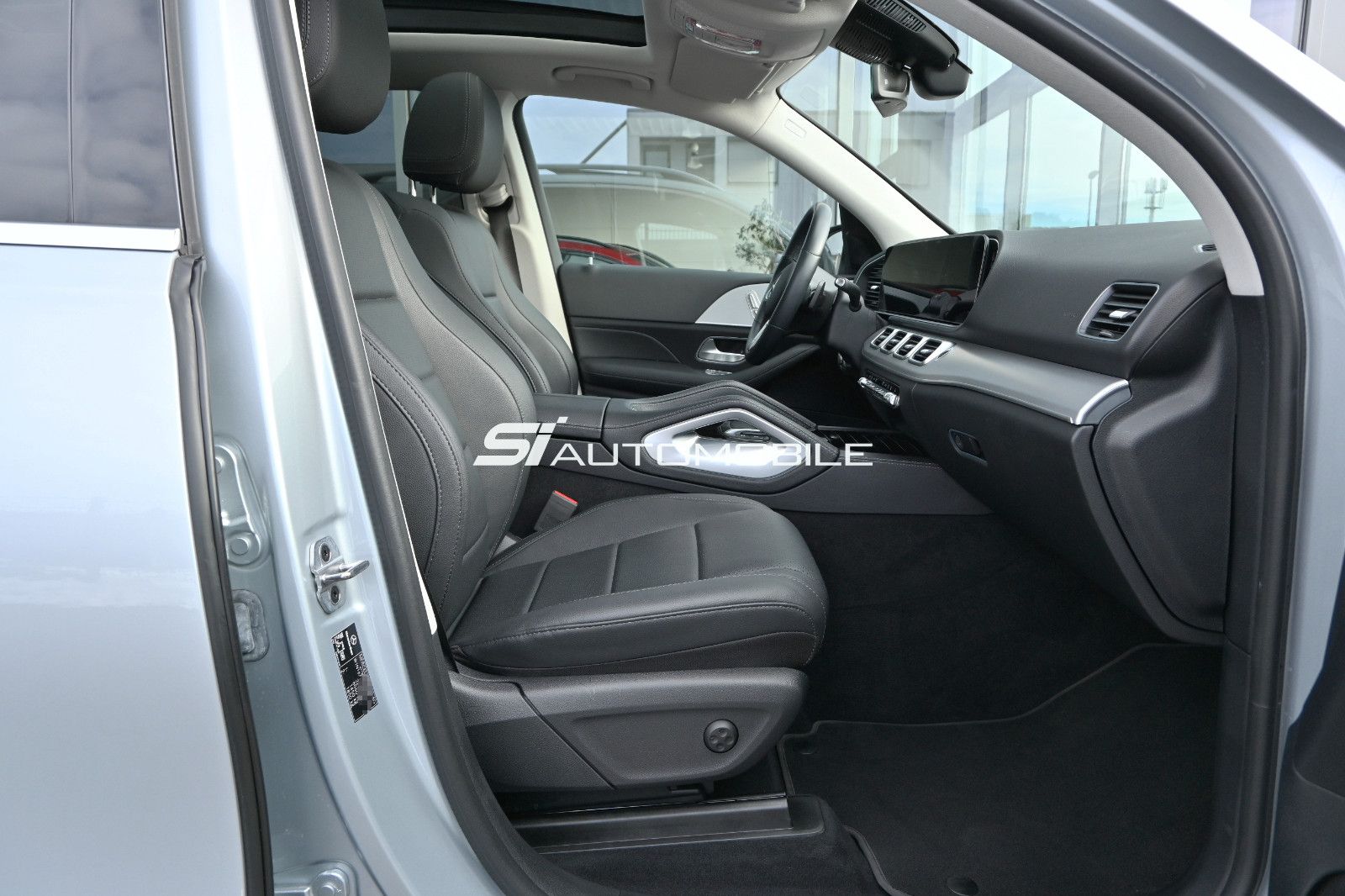 Fahrzeugabbildung Mercedes-Benz GLE 350 de 4Matic °ACC°PANO°SITZKLIMA°8-FACH 19"