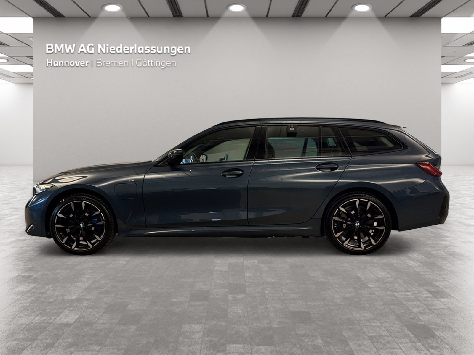 BMW 330 - Bild 3