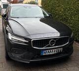 Volvo V60 Cross Country Pro D4 AWD Geartronic  - schwarze Volvo V60 Cross Country