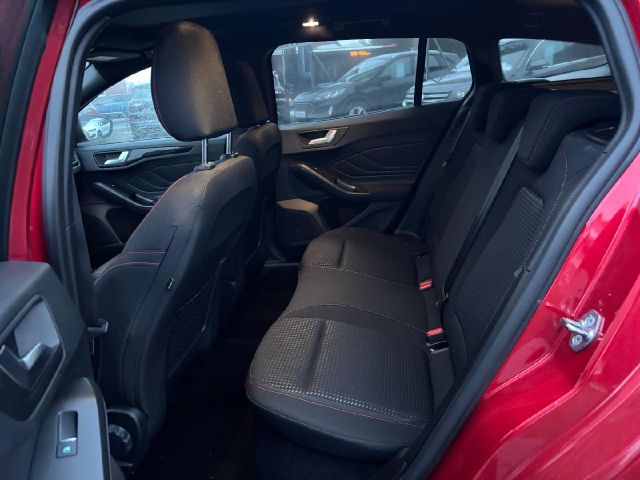 Ford Focus Turnier ST-Line 1.0 Aut. PanoAHK