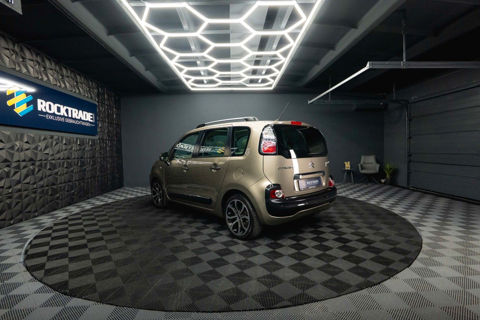 Fahrzeugabbildung Citroën C3 Picasso Exclusive Black Paket *1.Hand*Pano*