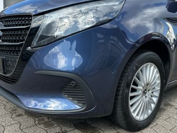Mercedes V 220 - 7