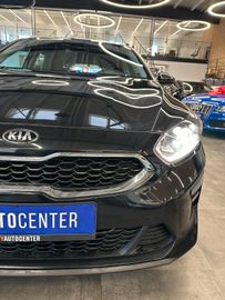 MYAUTOCENTER – Gebraucht- und Jahreswagen mit Werkstattservice in Pfaffenhofen Kia Ceed Sportswagon Edition 7 *Spurhalte*