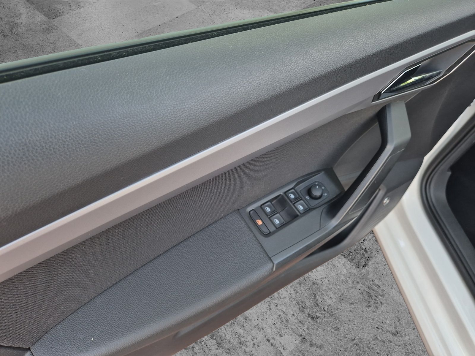 Fahrzeugabbildung SEAT Ibiza TSI FR-Line Beats LED Navi AID ACC RFK SH