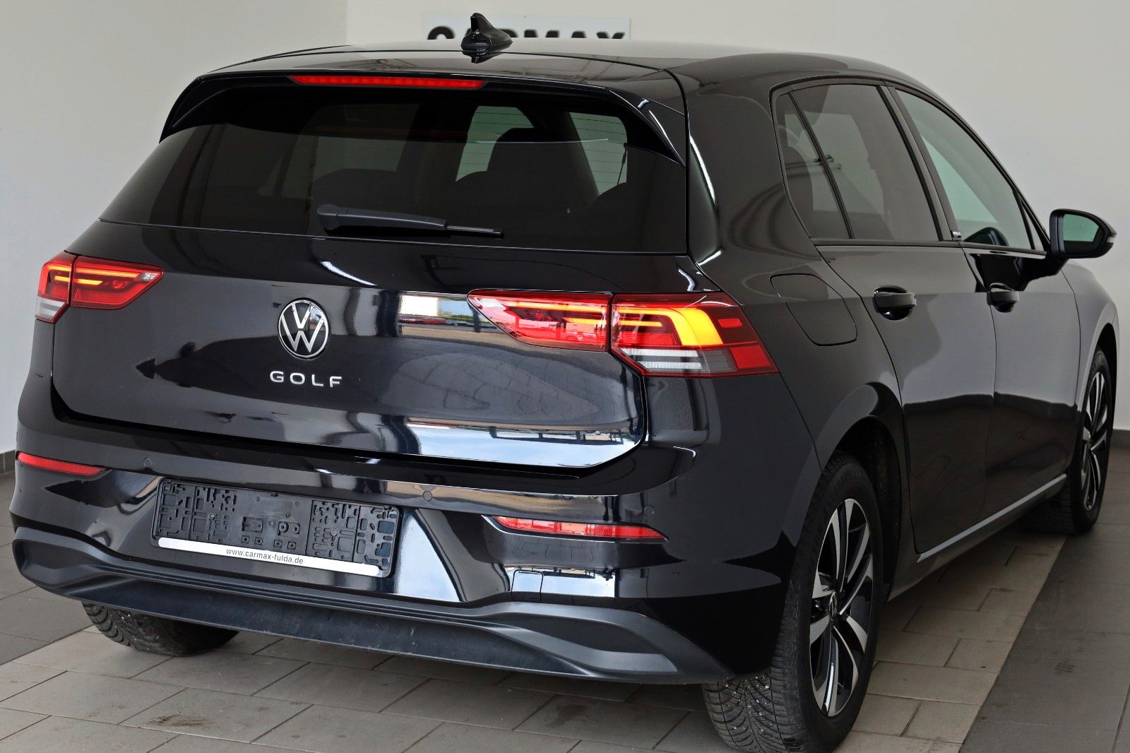 Fahrzeugabbildung Volkswagen Golf VIII Lim. United,Navi,LED,SH,DAB,ACC,AHK