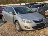 Opel Astra J Sports Tourer Selection - Opel Astra Selection mit Diesel-Antrieb